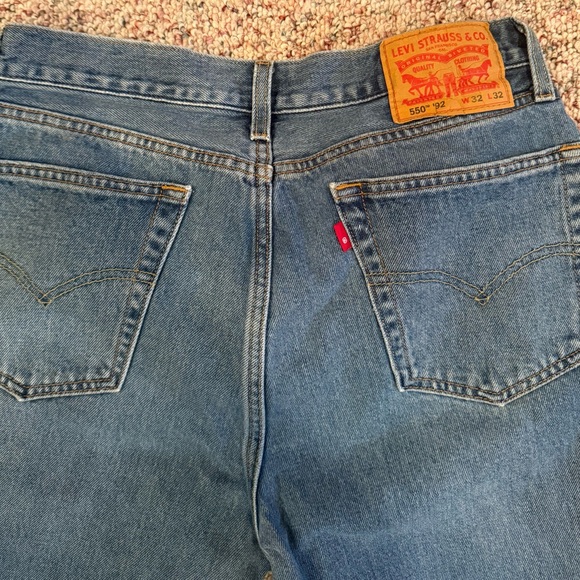Levi’s 550 ‘92 Men’s Relaxed Taper Fit Jeans 32x32 - Picture 4 of 4